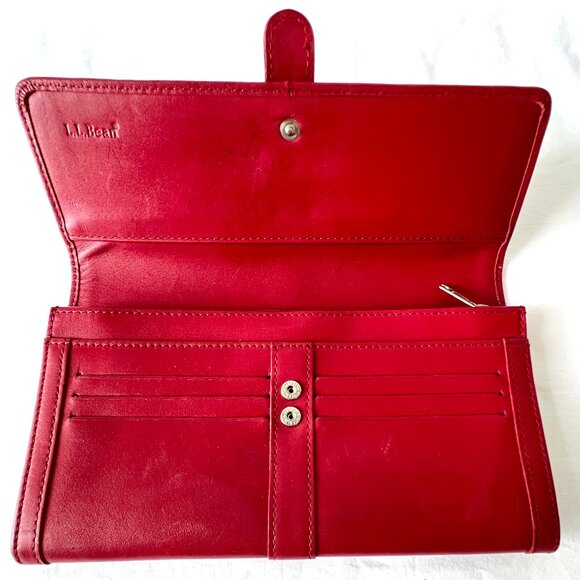L.L. Bean Red Leather Passport Wallet, 9" x 5", Excellent Condition! - Picture 5 of 11